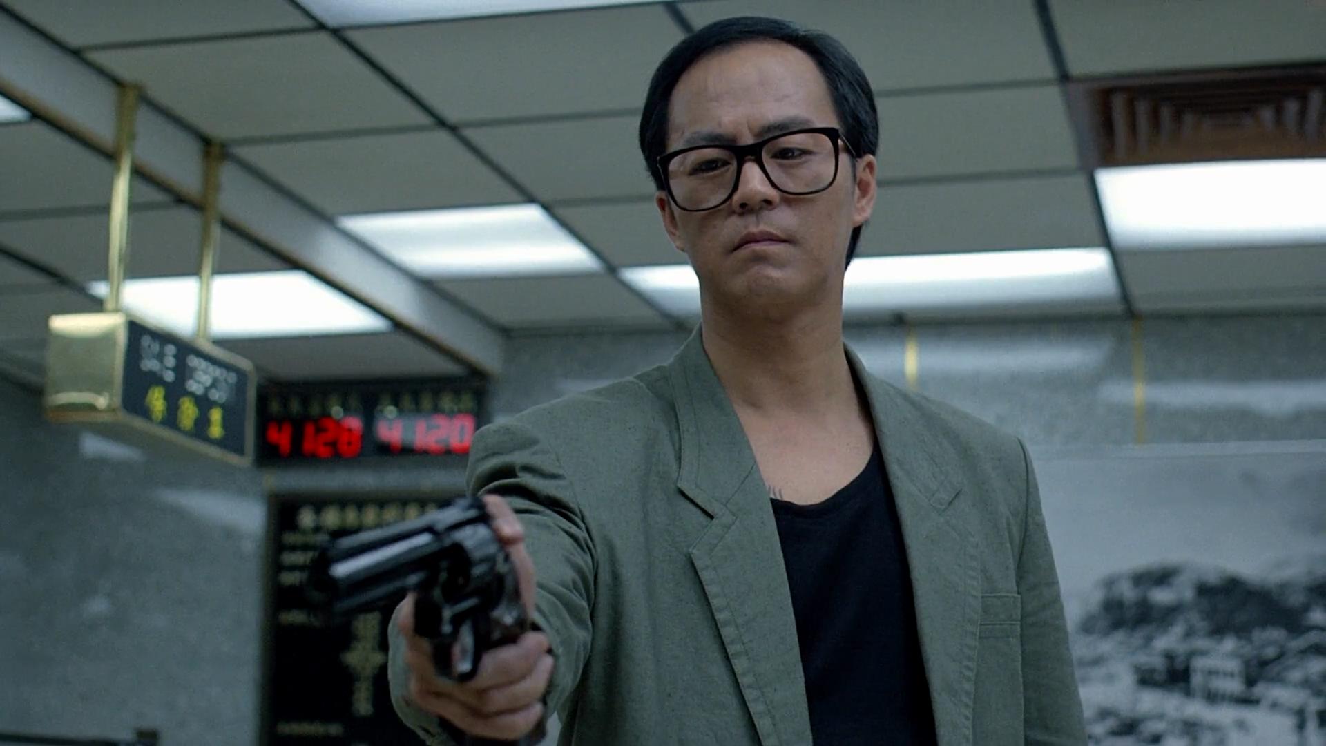 人民英雄
(1987)的剧照 人民英雄
(1987)的剧照