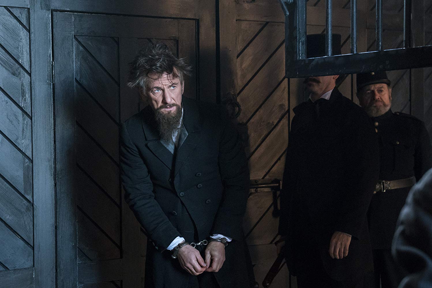 教授与疯子(2019)的剧照 教授与疯子(2019)的剧照