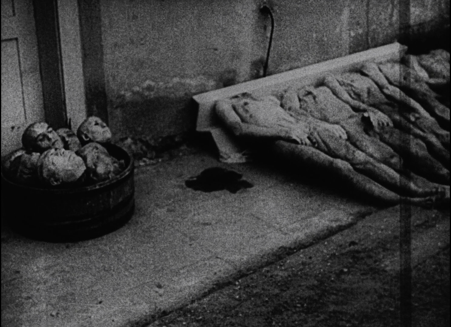 夜与雾(1956)的剧照 夜与雾(1956)的剧照