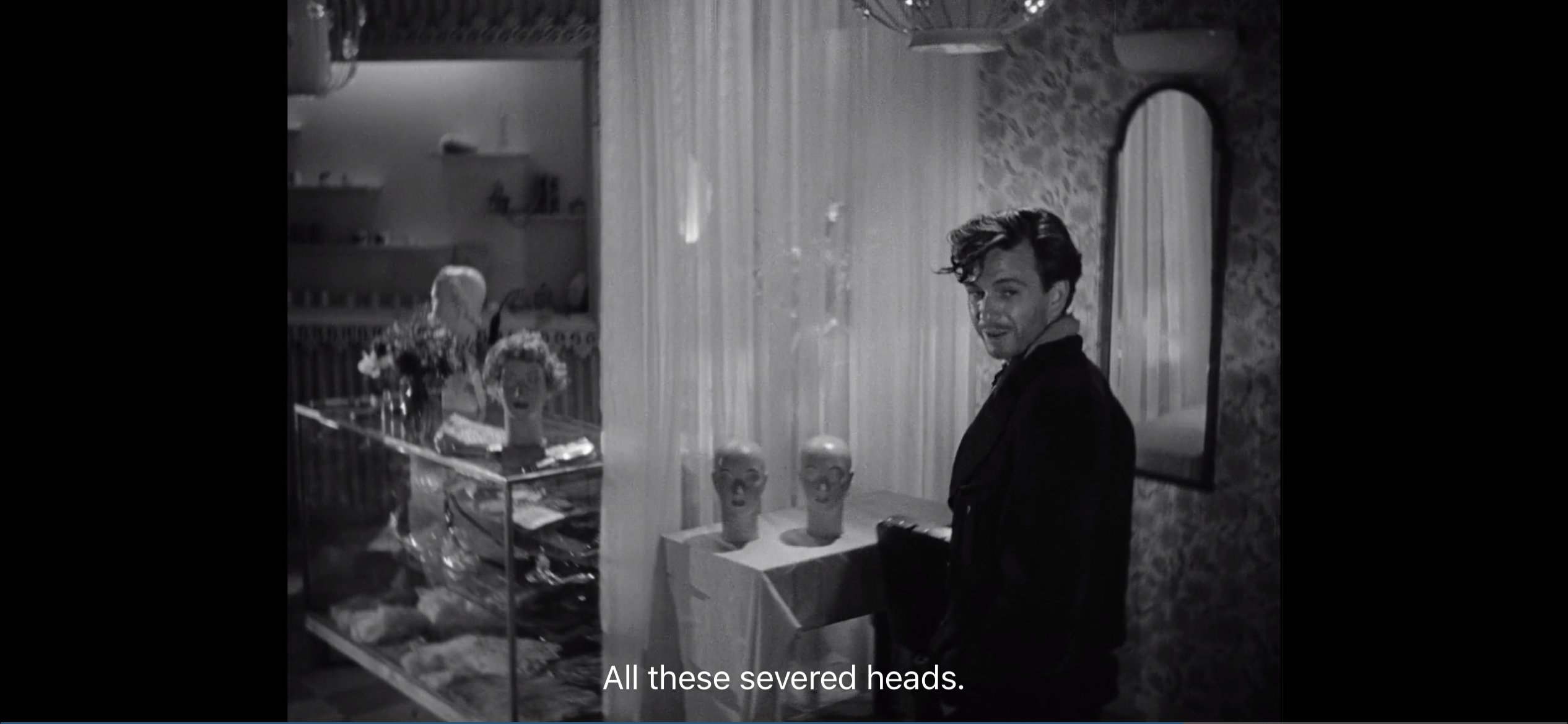 危机(1946)的剧照 危机(1946)的剧照