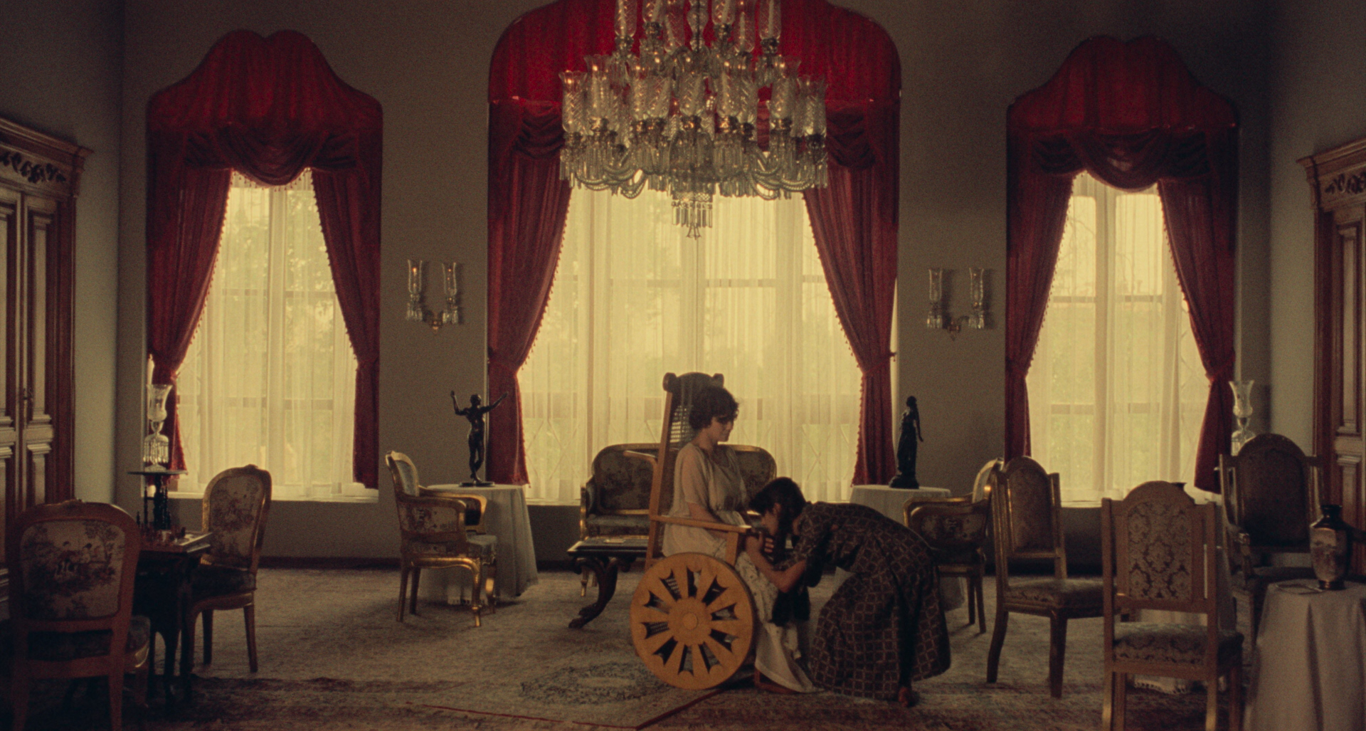 风之棋局(1976)的剧照 风之棋局(1976)的剧照