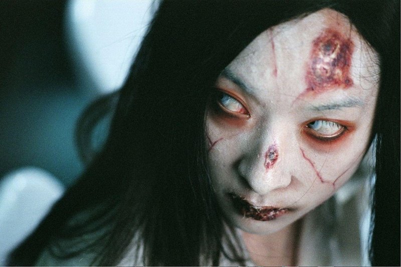 鬼影(2004)的剧照 鬼影(2004)的剧照