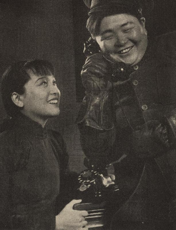 新旧上海
(1936)的剧照 新旧上海
(1936)的剧照