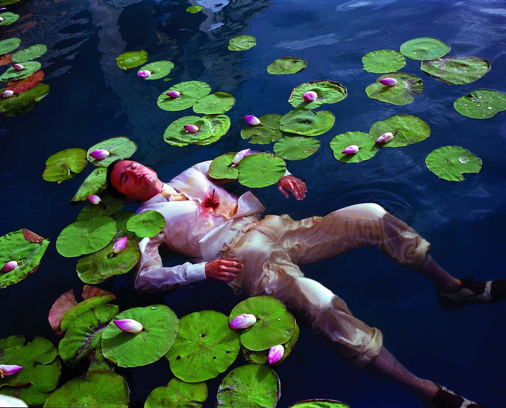 坠入(2006)的剧照 坠入(2006)的剧照