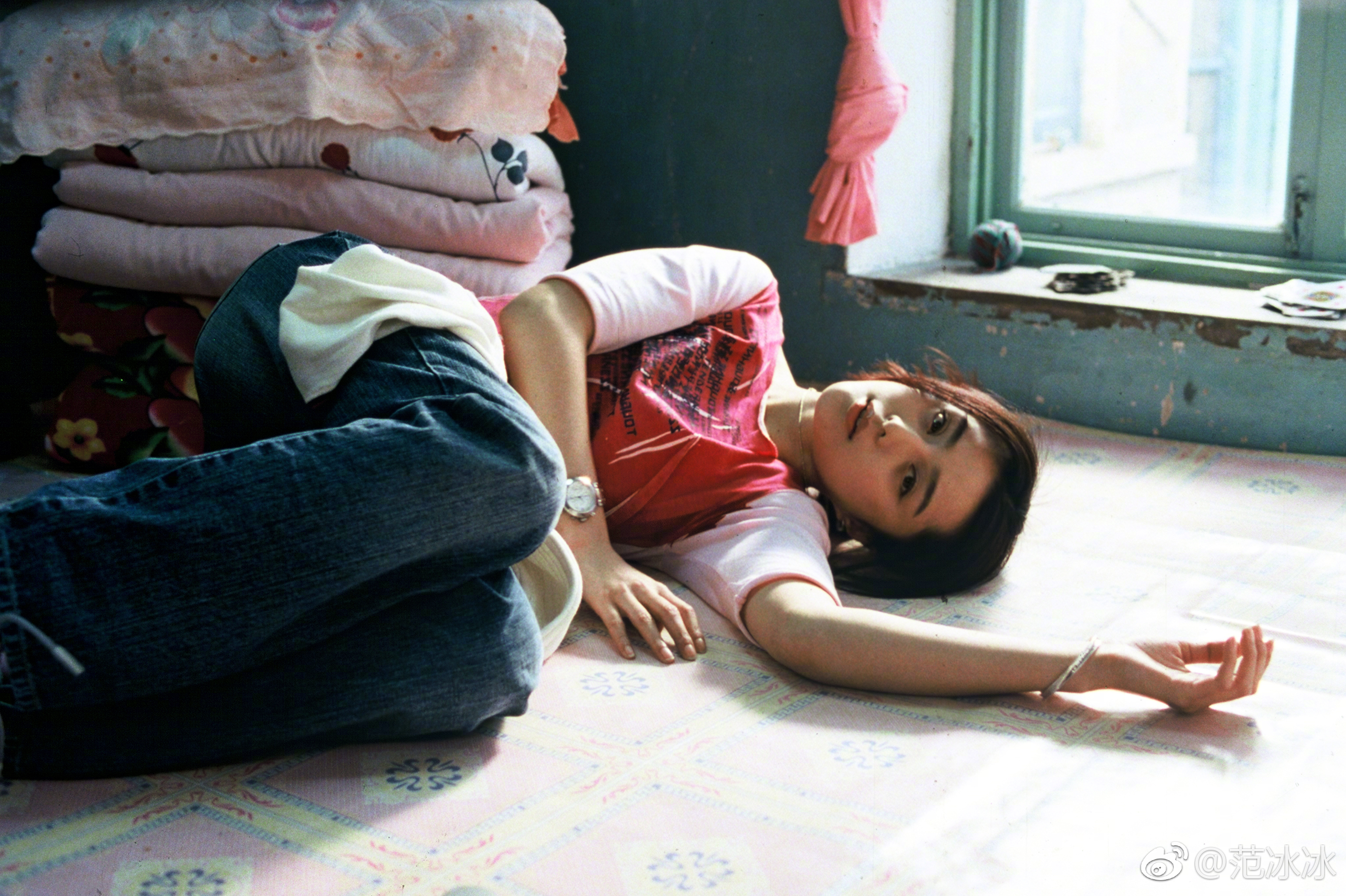 手机
(2003)的剧照 手机
(2003)的剧照