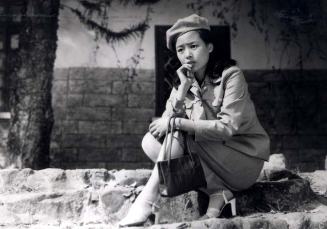 庐山恋
(1980)的剧照 庐山恋
(1980)的剧照