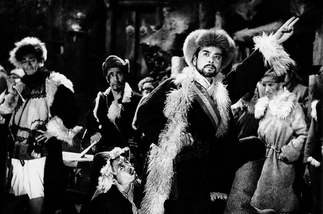 林海雪原
(1960)的剧照 林海雪原
(1960)的剧照