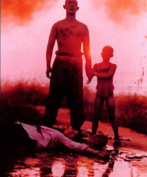 红高粱
(1988)的剧照 红高粱
(1988)的剧照