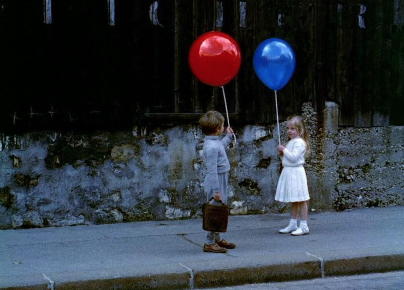 红气球(1956)的剧照 红气球(1956)的剧照