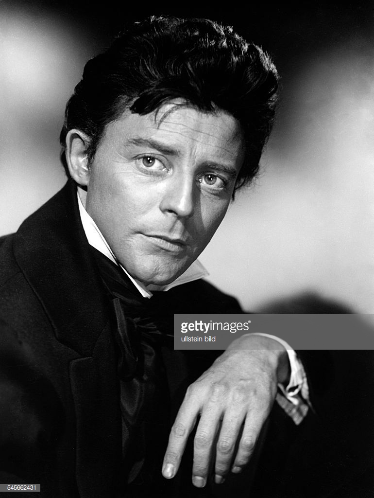 红与黑(1954)的剧照 红与黑(1954)的剧照