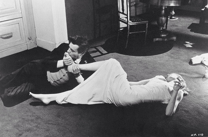 午夜守门人(1974)的剧照 午夜守门人(1974)的剧照