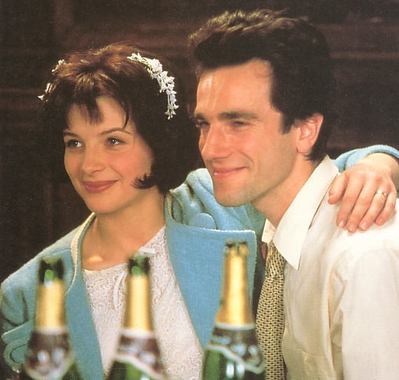 布拉格之恋(1988)的剧照 布拉格之恋(1988)的剧照