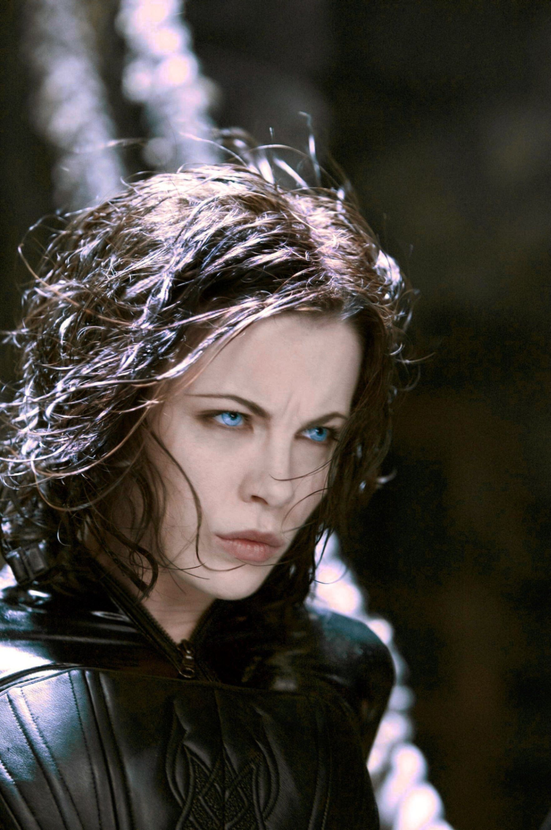 黑夜传说(2003)的剧照 黑夜传说(2003)的剧照