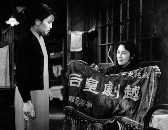 舞台姐妹
(1964)的剧照 舞台姐妹
(1964)的剧照