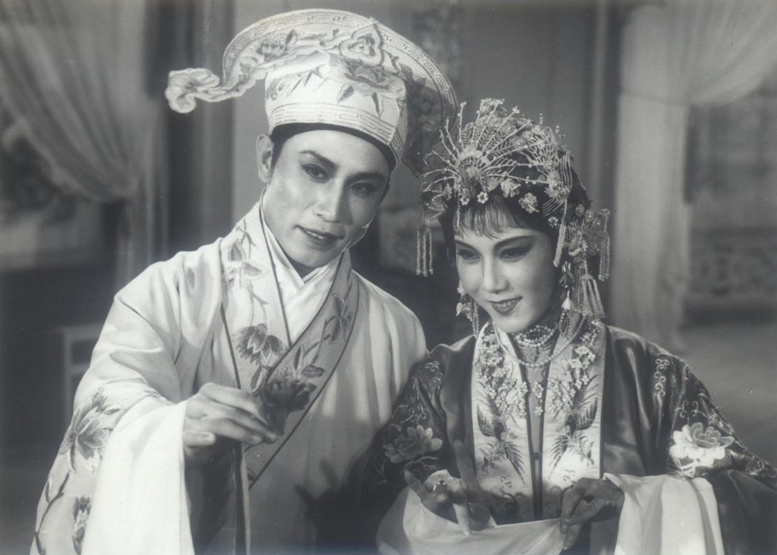 花为媒
(1963)的剧照 花为媒
(1963)的剧照