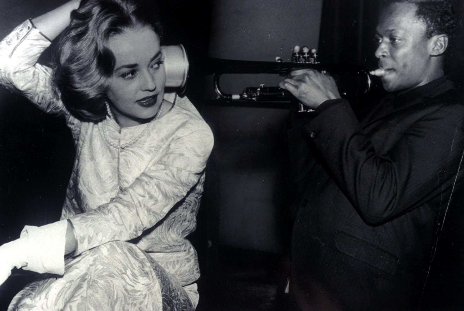 通往绞刑架的电梯(1958)的剧照 通往绞刑架的电梯(1958)的剧照