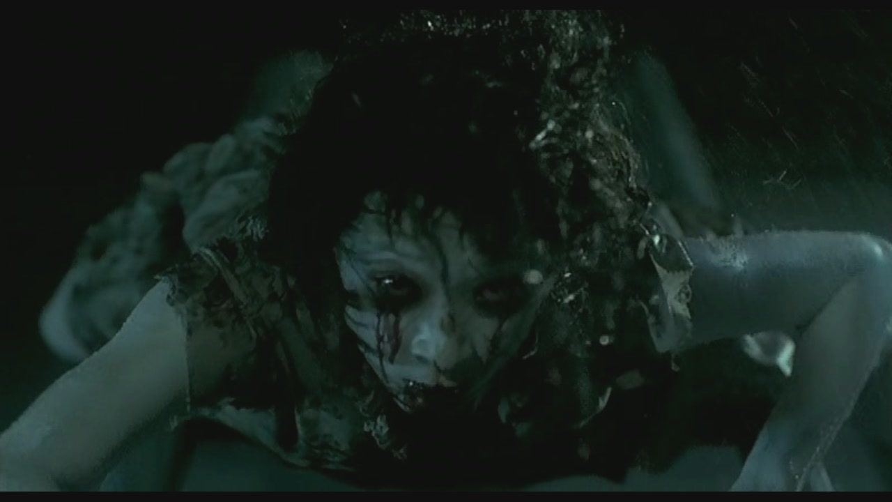 鬼影(2004)的剧照 鬼影(2004)的剧照