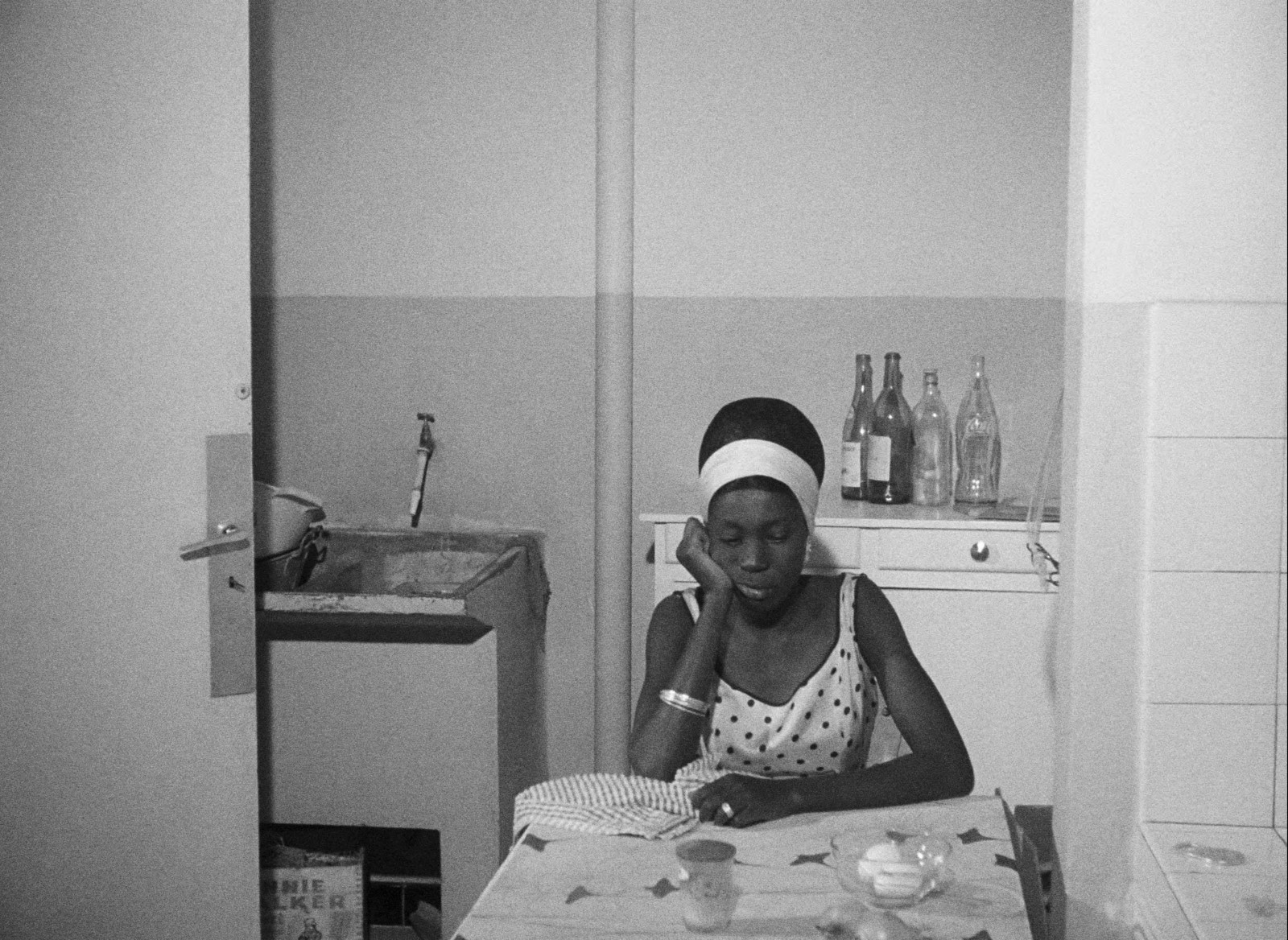 黑女孩(1966)的剧照 黑女孩(1966)的剧照