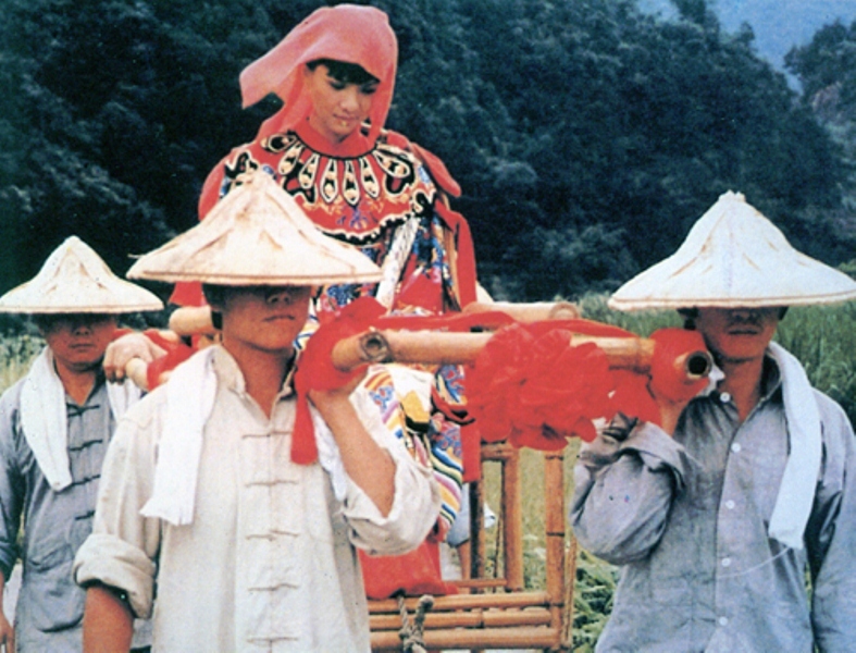 稻草人
(1987)的剧照 稻草人
(1987)的剧照