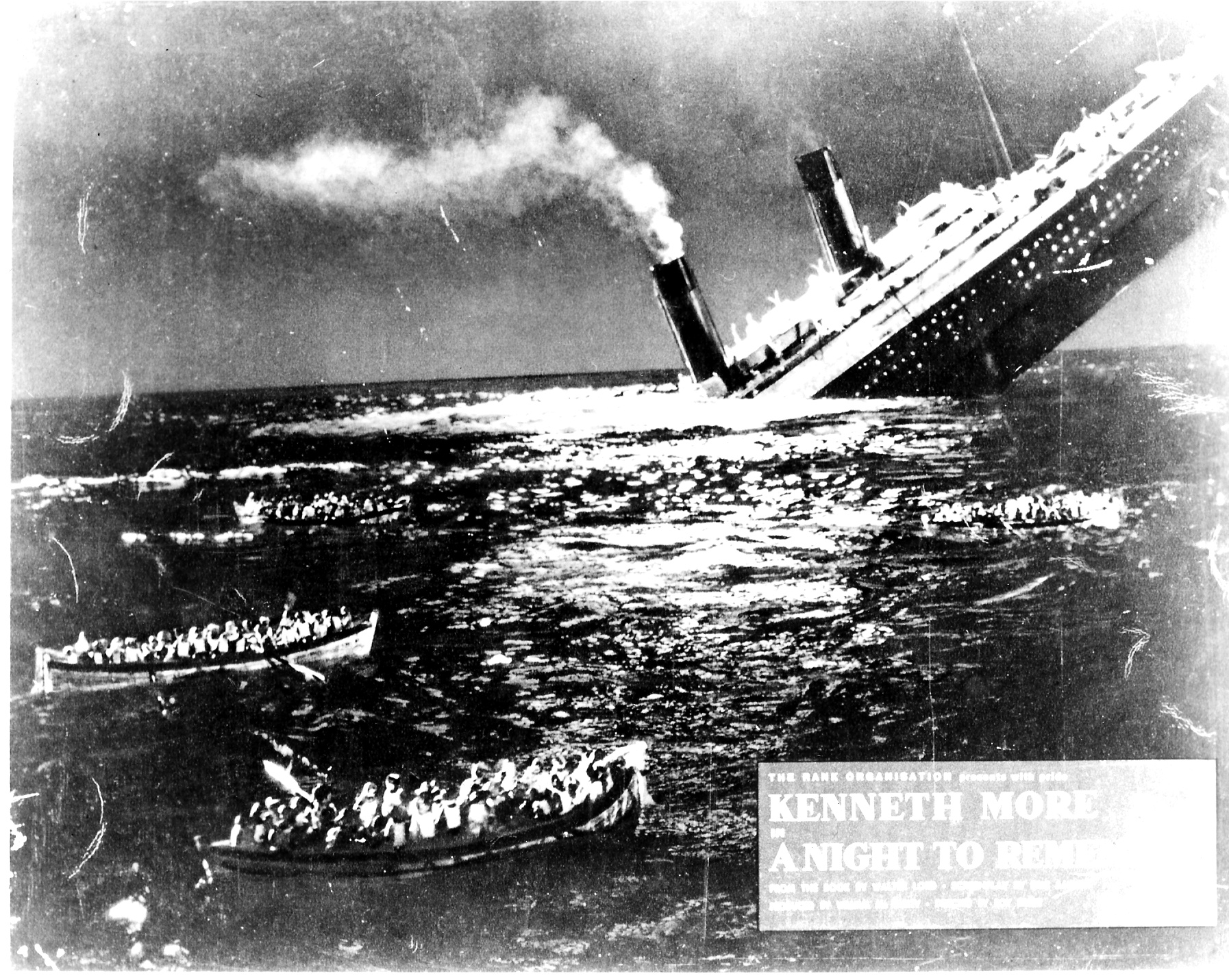 冰海沉船(1958)的剧照 冰海沉船(1958)的剧照