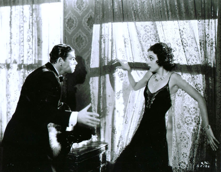 疤面人(1932)的剧照 疤面人(1932)的剧照