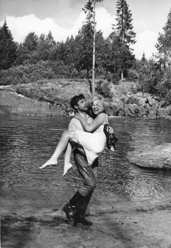 这里的黎明静悄悄(1972)的剧照 这里的黎明静悄悄(1972)的剧照