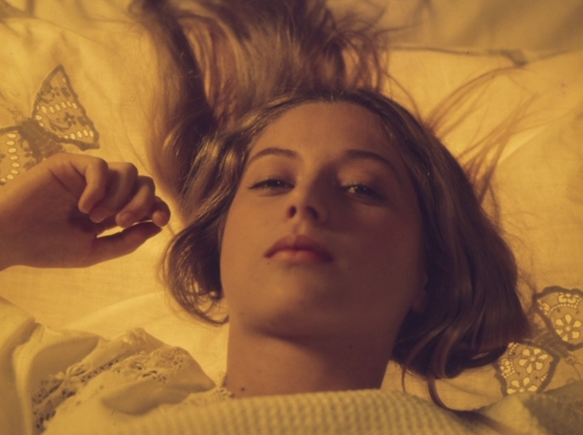 悬崖上的野餐(1975)的剧照 悬崖上的野餐(1975)的剧照