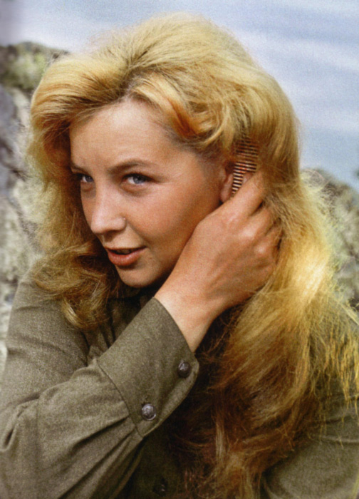 这里的黎明静悄悄(1972)的剧照 这里的黎明静悄悄(1972)的剧照