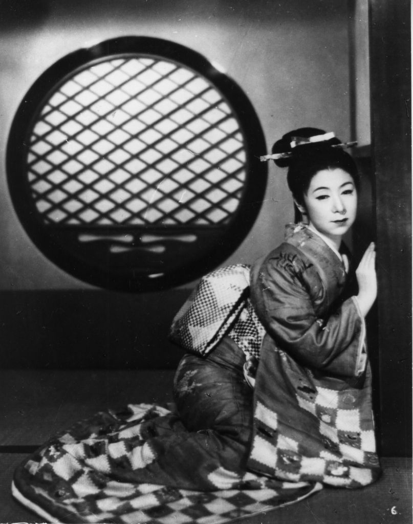 西鹤一代女(1952)的剧照 西鹤一代女(1952)的剧照