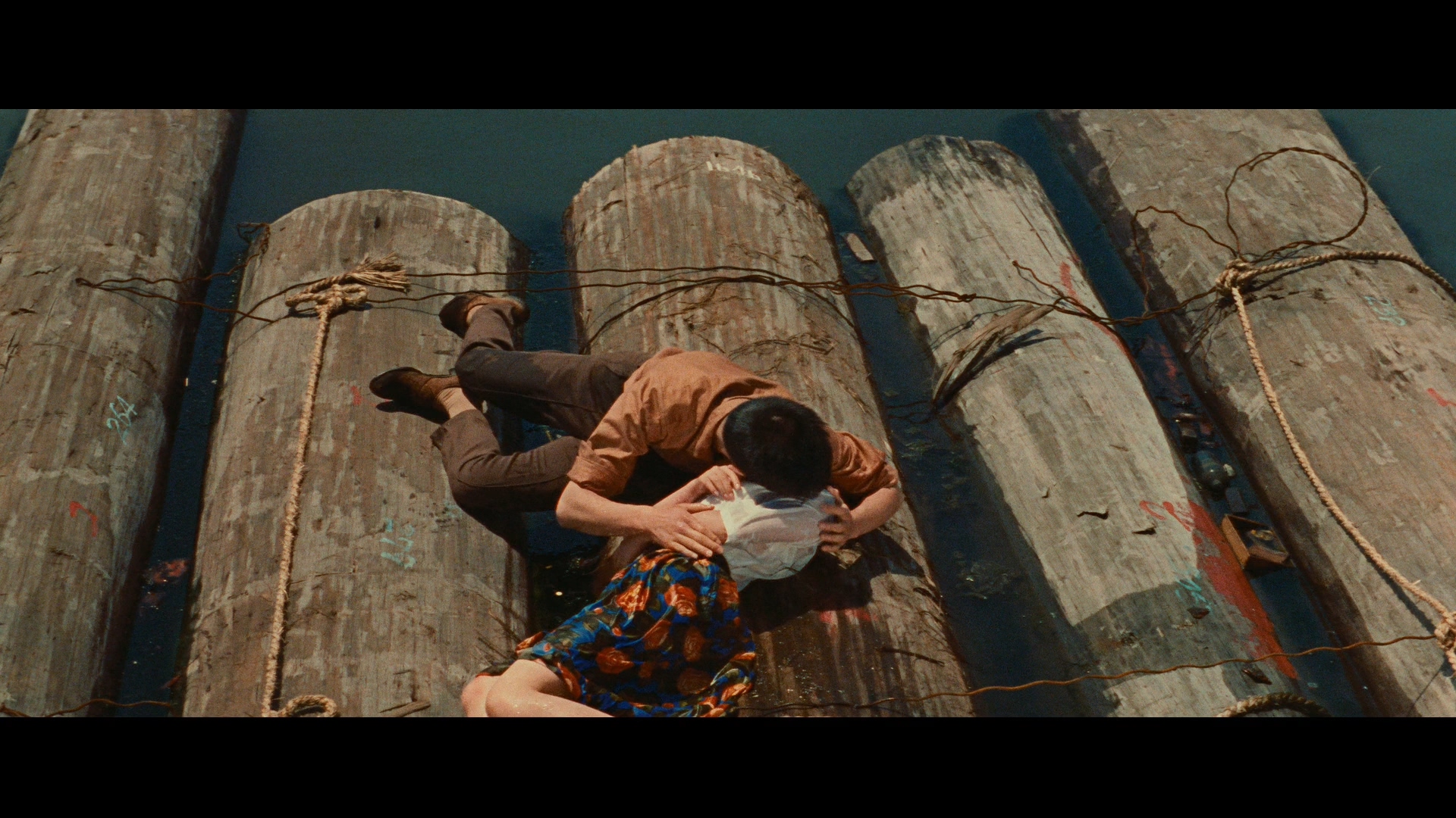 青春残酷物语(1960)的剧照 青春残酷物语(1960)的剧照