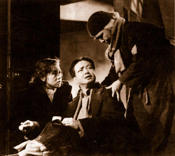 万家灯火(1948)的剧照 万家灯火(1948)的剧照