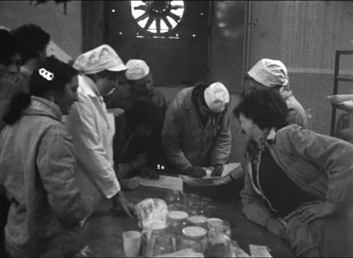 居巢(1979)的剧照 居巢(1979)的剧照