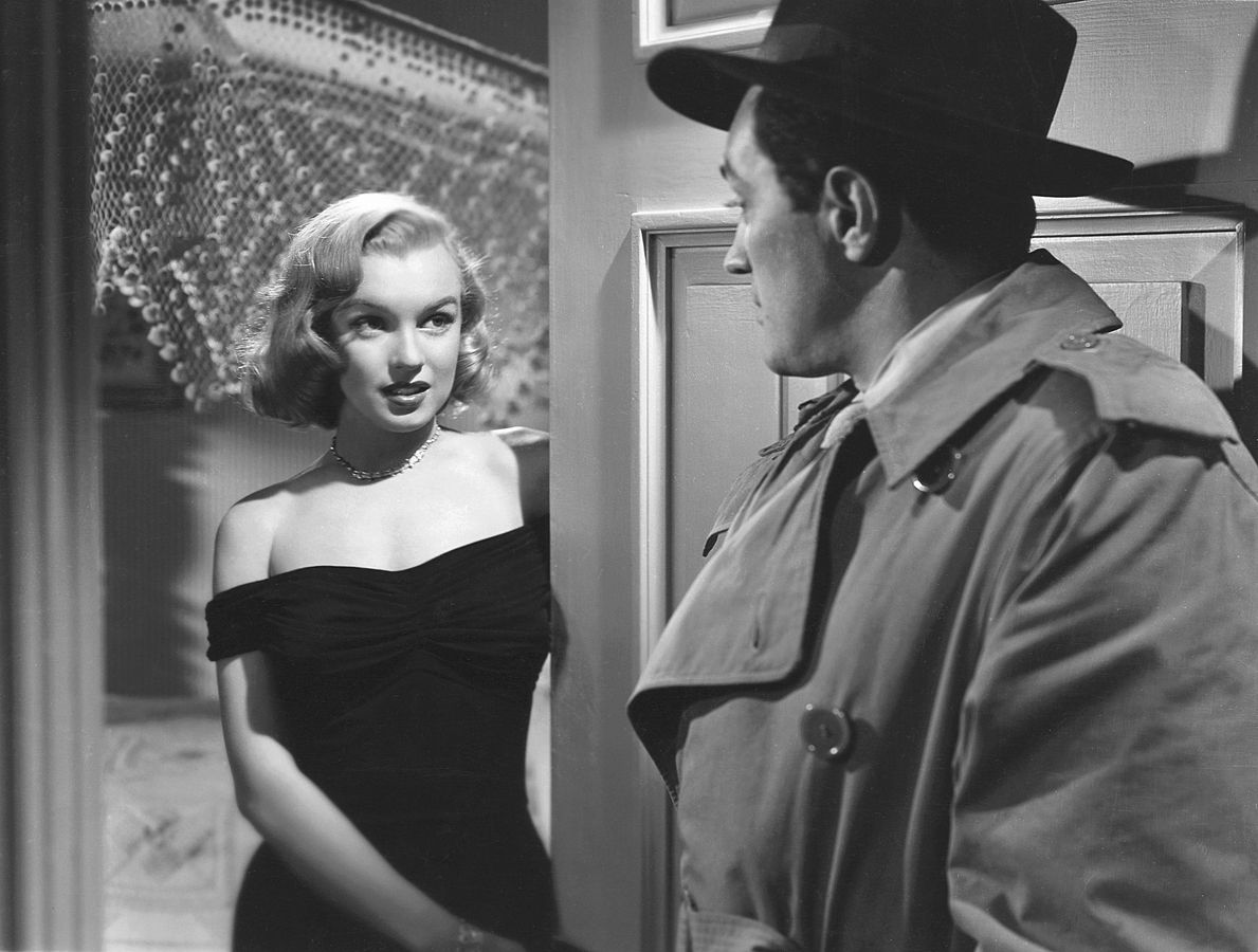 夜阑人未静(1950)的剧照 夜阑人未静(1950)的剧照