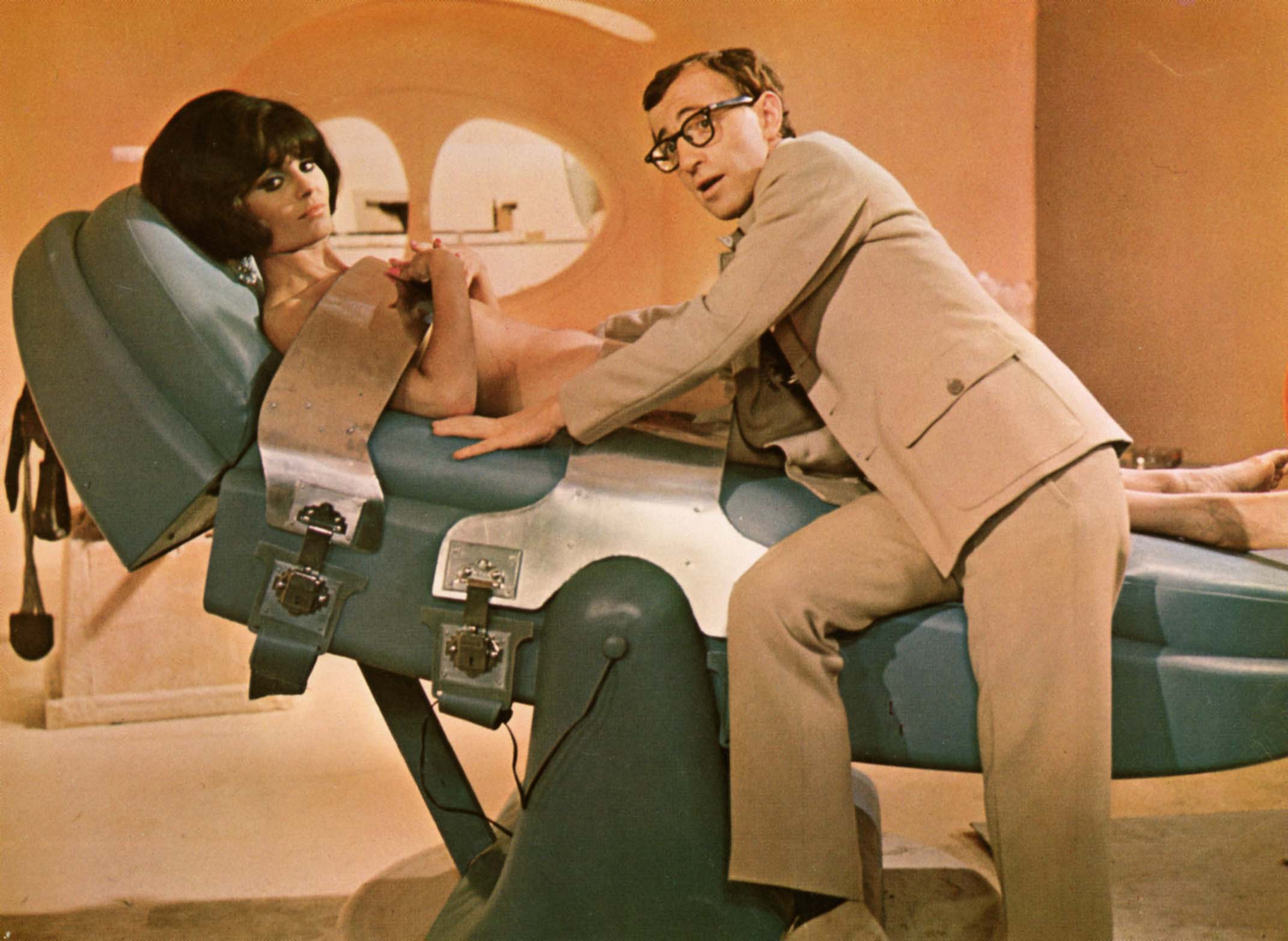 007别传之皇家夜总会(1967)的剧照 007别传之皇家夜总会(1967)的剧照