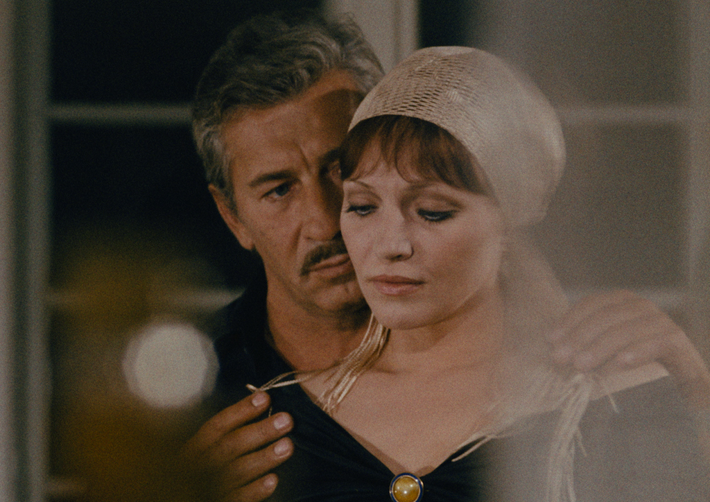 中国轮盘(1976)的剧照 中国轮盘(1976)的剧照