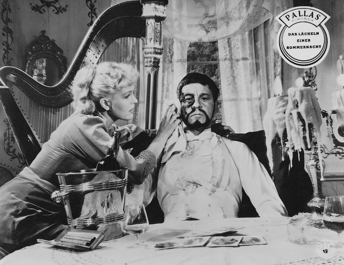 夏夜的微笑(1955)的剧照 夏夜的微笑(1955)的剧照