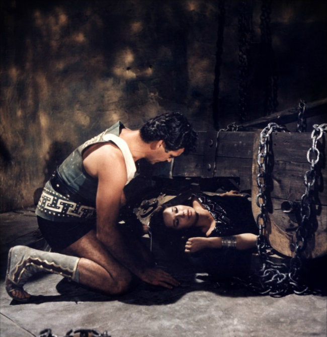 罗德岛巨像(1961)的剧照 罗德岛巨像(1961)的剧照