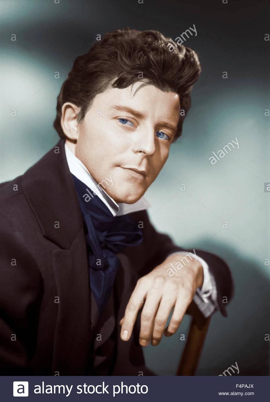 红与黑(1954)的剧照 红与黑(1954)的剧照