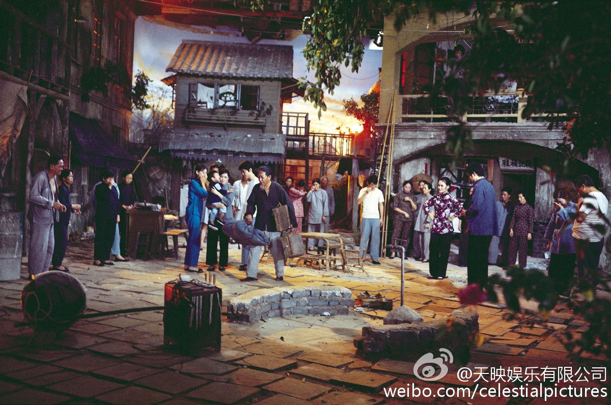 七十二家房客
(1973)的剧照 七十二家房客
(1973)的剧照