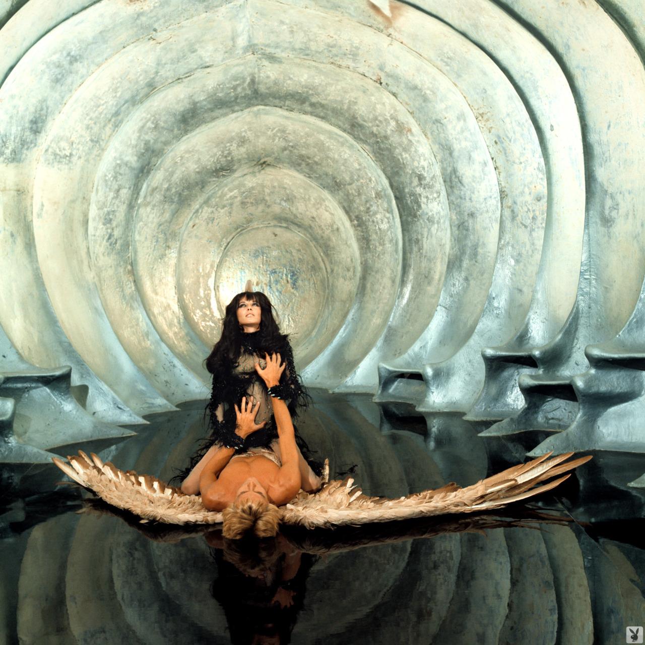 太空英雌芭芭丽娜(1968)的剧照 太空英雌芭芭丽娜(1968)的剧照