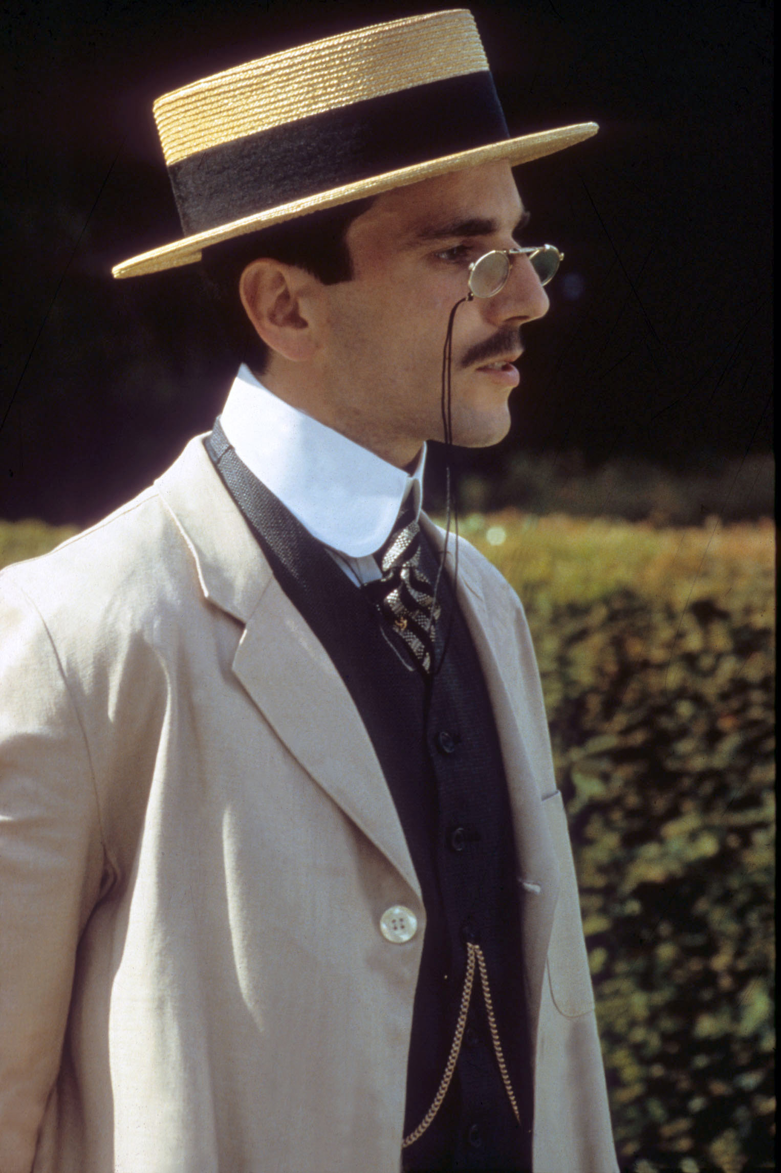 看得见风景的房间(1985)的剧照 看得见风景的房间(1985)的剧照