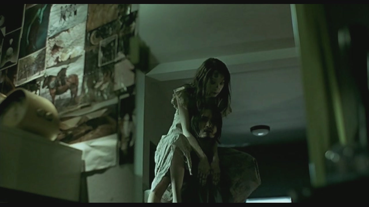 鬼影(2004)的剧照 鬼影(2004)的剧照