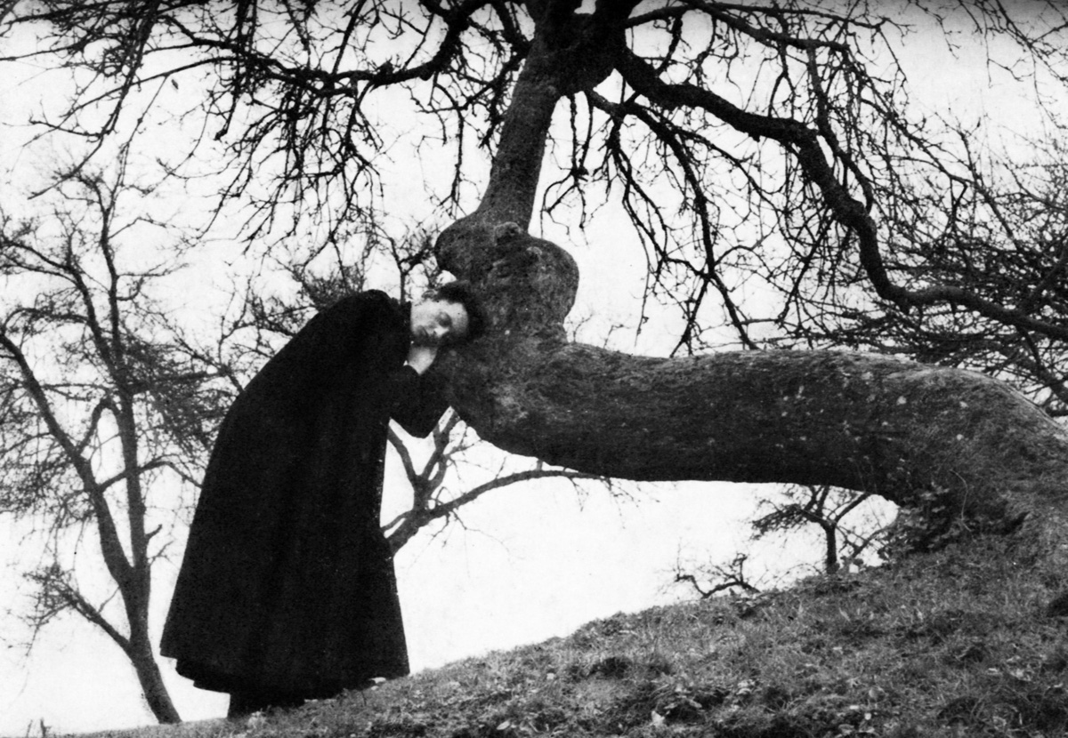 乡村牧师日记(1951)的剧照 乡村牧师日记(1951)的剧照