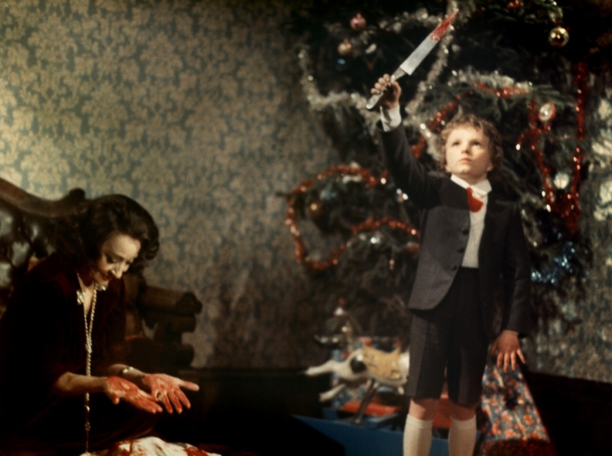 夜深血红(1975)的剧照 夜深血红(1975)的剧照