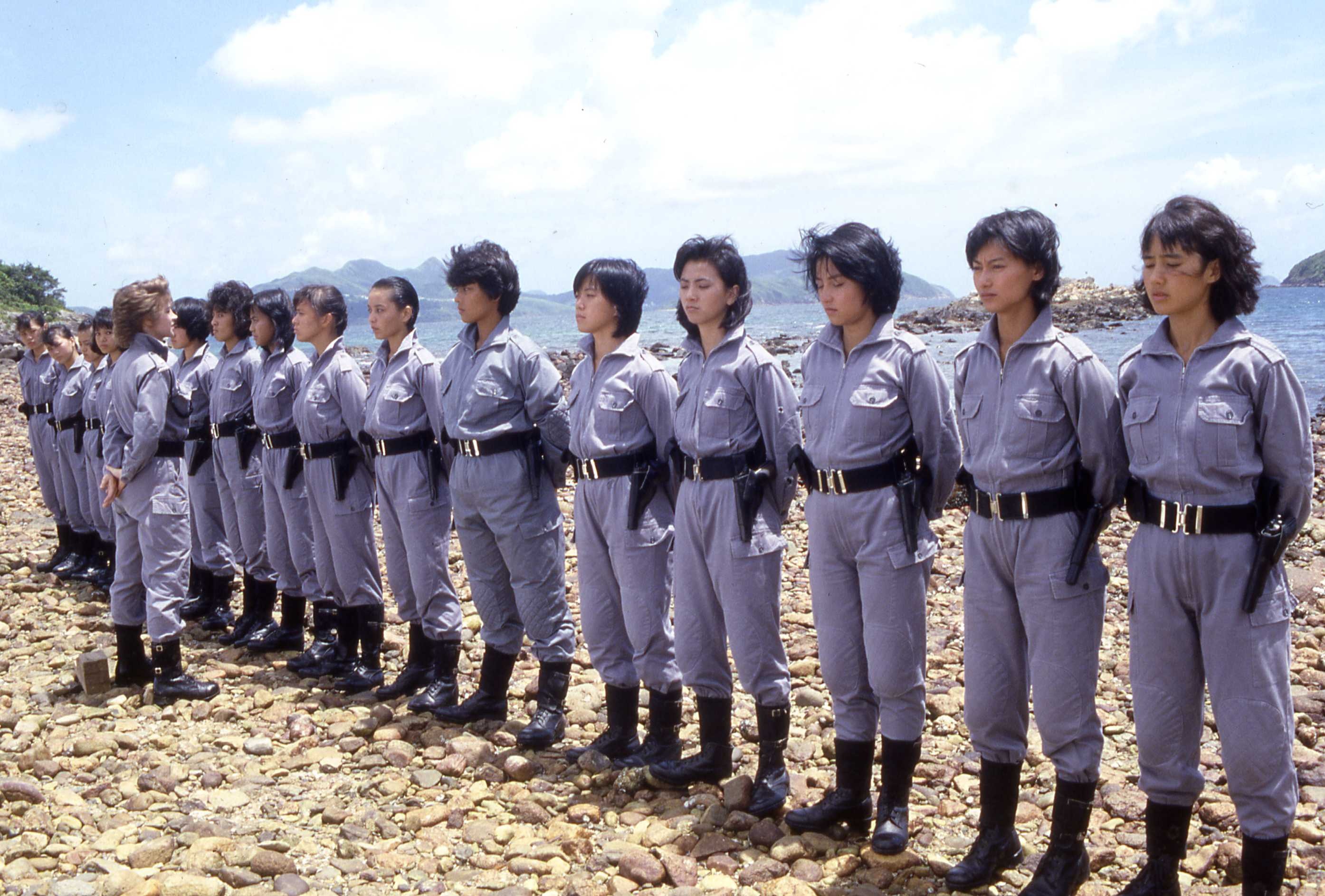 霸王花
(1988)的剧照 霸王花
(1988)的剧照