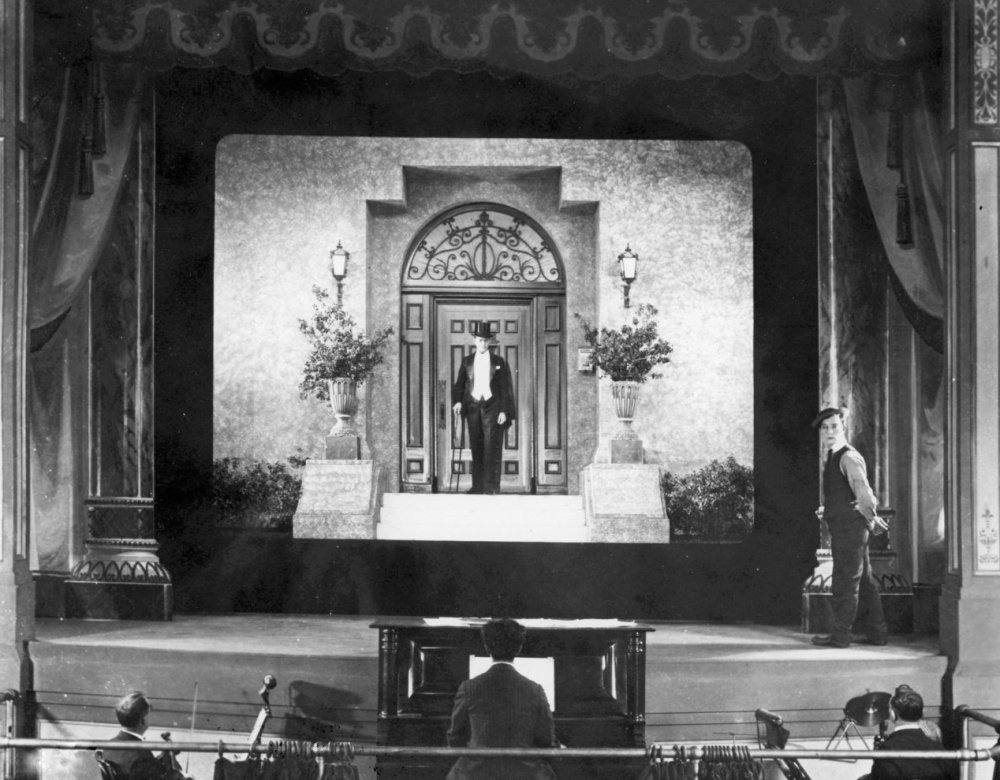 福尔摩斯二世(1924)的剧照 福尔摩斯二世(1924)的剧照