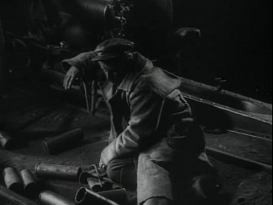 兵工厂(1929)的剧照 兵工厂(1929)的剧照