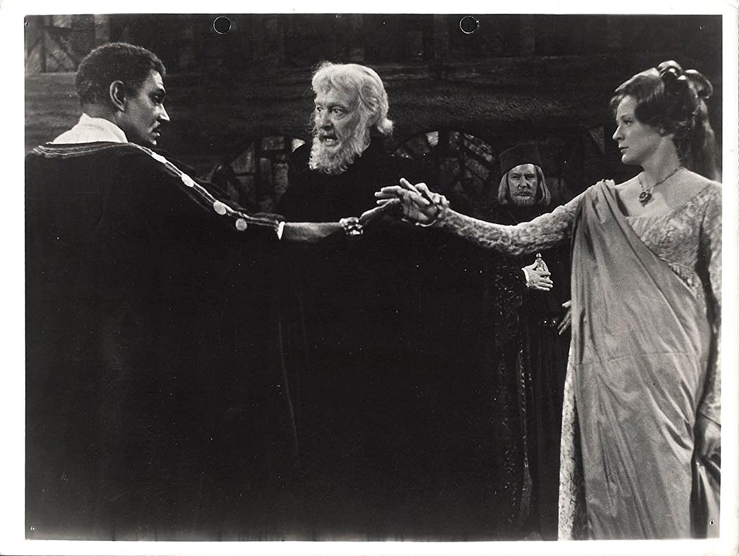 奥赛罗(1965)的剧照 奥赛罗(1965)的剧照