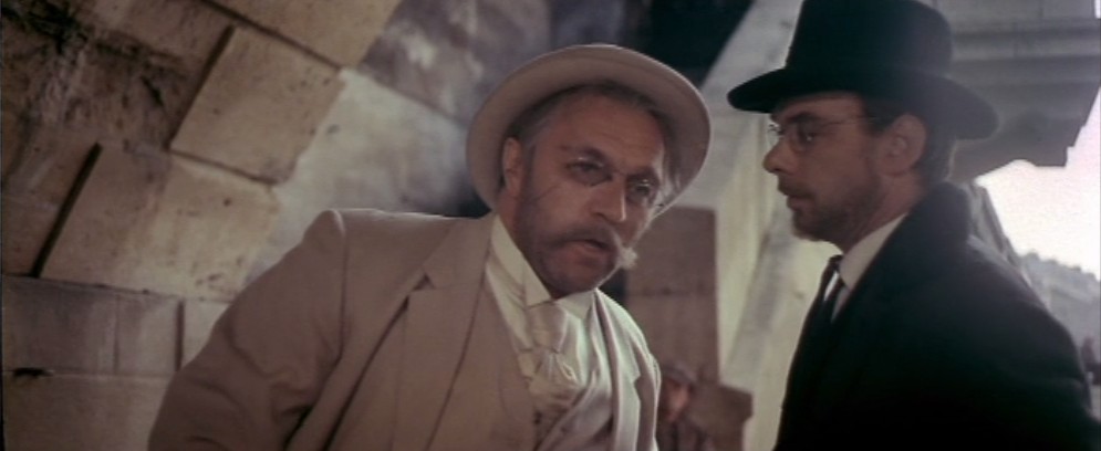 溃逃(1971)的剧照 溃逃(1971)的剧照