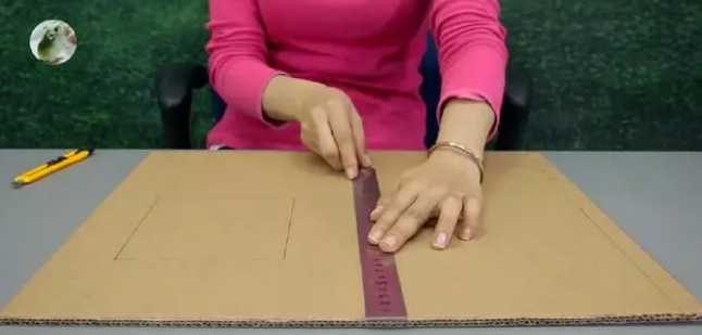 用纸板DIY制作一个精美的狗窝，非常实用！